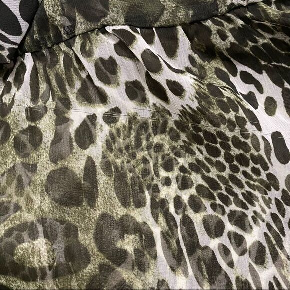 Simply Irresistible Green Leopard Print Top​ - Picture 4 of 5